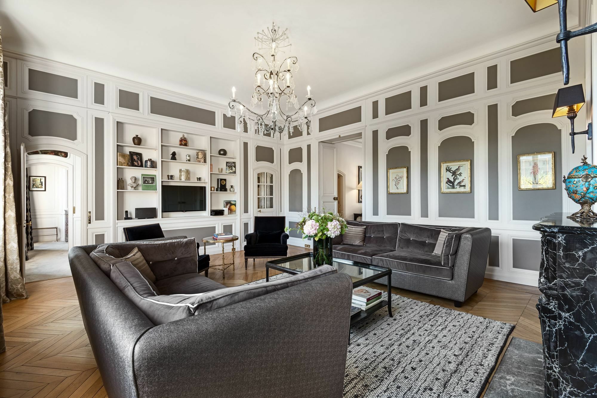 Palais Royal - Three Bedroom Apartment Paris